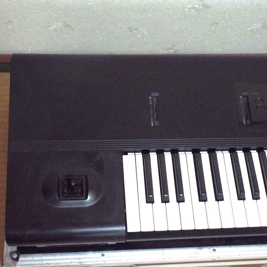 完動_美品 電池交換済 76FS鍵盤 コルグ T2_純正フライトケース付