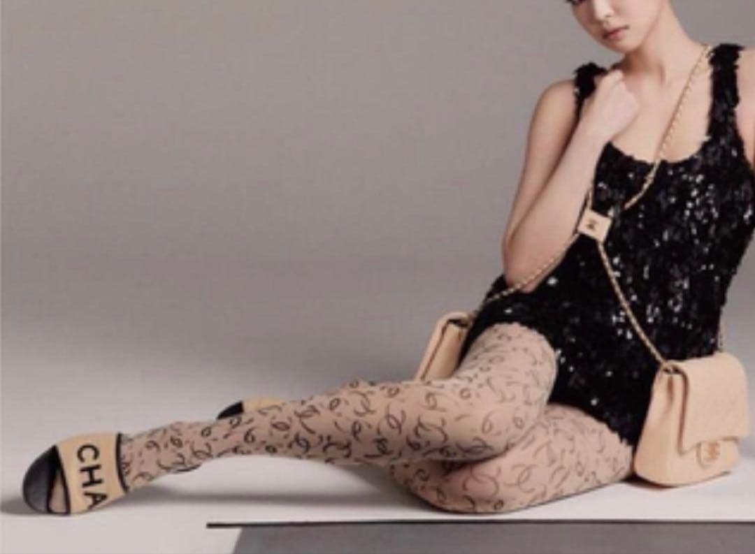 シャネル　ロゴチリ　タイツ　ストッキング　☆新品 ☆未開封 ☆レア　希少　最安値