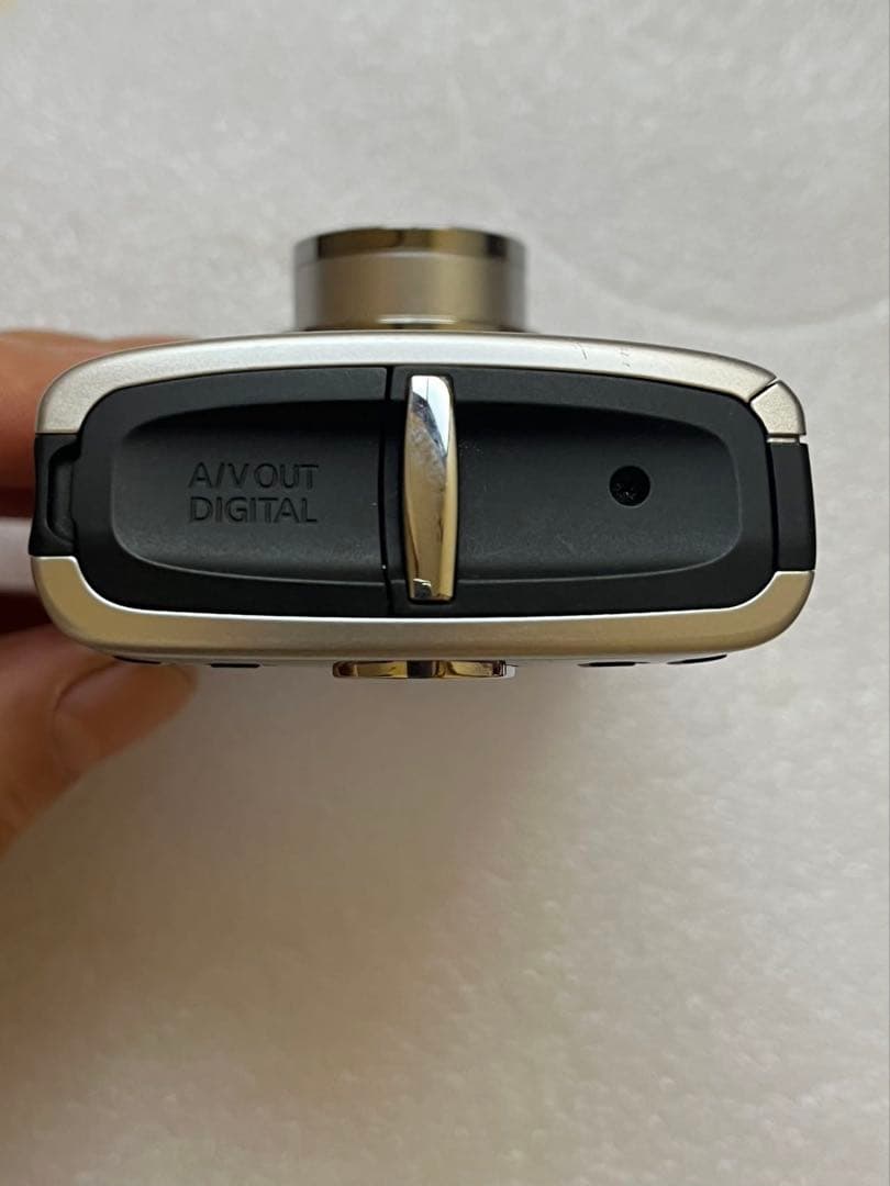 Canon IXY DIGITAL 8.0MP デジタルカメラ