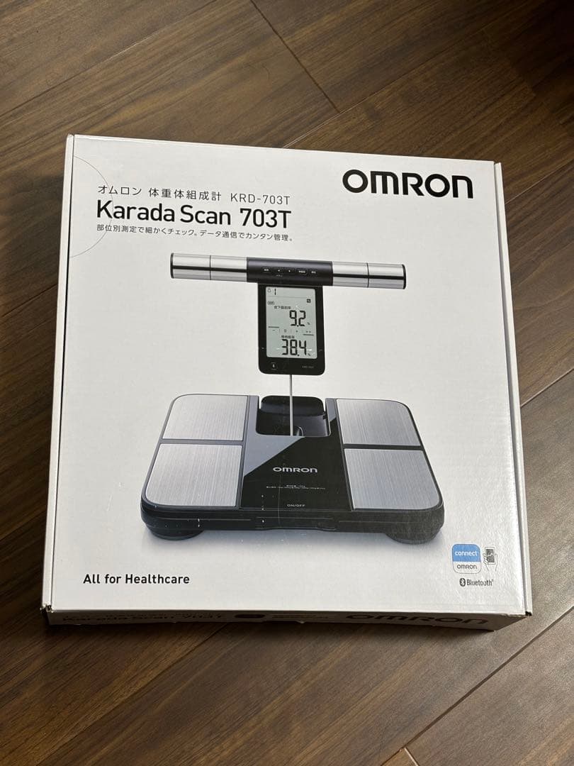 OMRON Karada Scan 703T 体脂肪計 - メルカリ