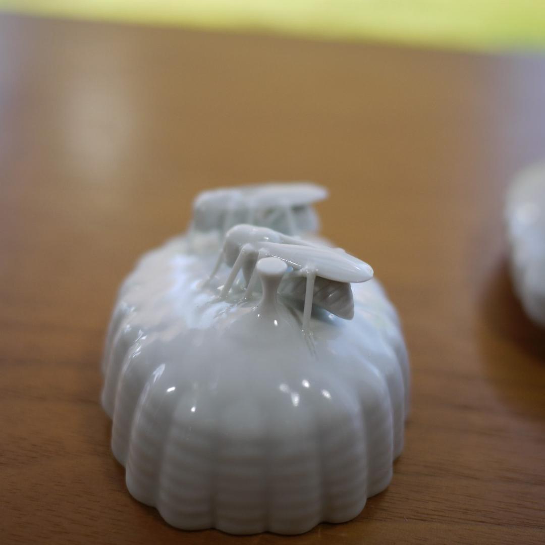 赤松白斎 蜂巣 白磁香合 透かし彫 白林窯 兵庫神崎 厄除け魔除け