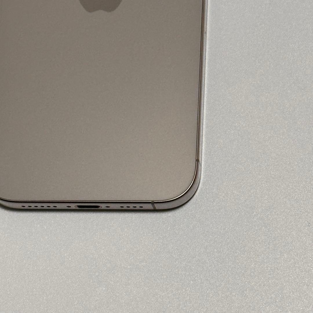 《画面割れ》iPhone 16 pro max ナチュラルチタニウム 本体