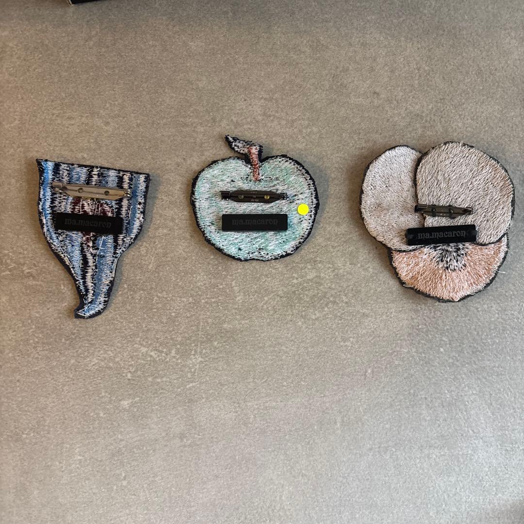 ma.macaron 刺繍バッジ ブローチvintage 3点セット ma.macaron 刺繍
