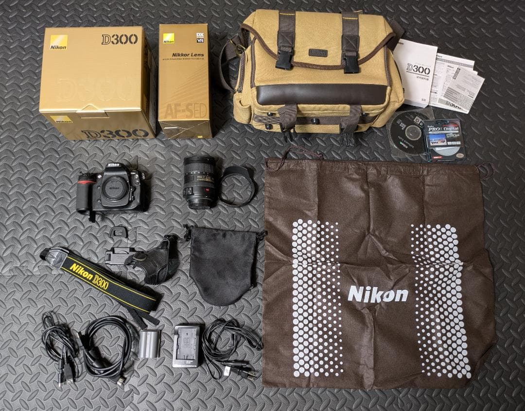 AF-S DX NIKKOR 18-200mm　本体セット　ニコン　nikon Nikon AF-S DX NIKKOR 18-200mm f/3.5-5.6G ED VR II | DSLR Lenses