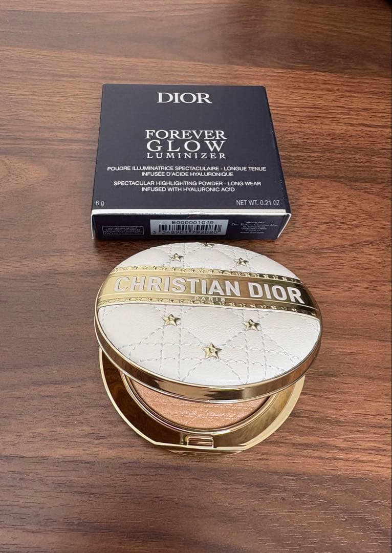 正規品 Dior ディオールスキン フォーエヴァーグロウ ルミナイザー 001