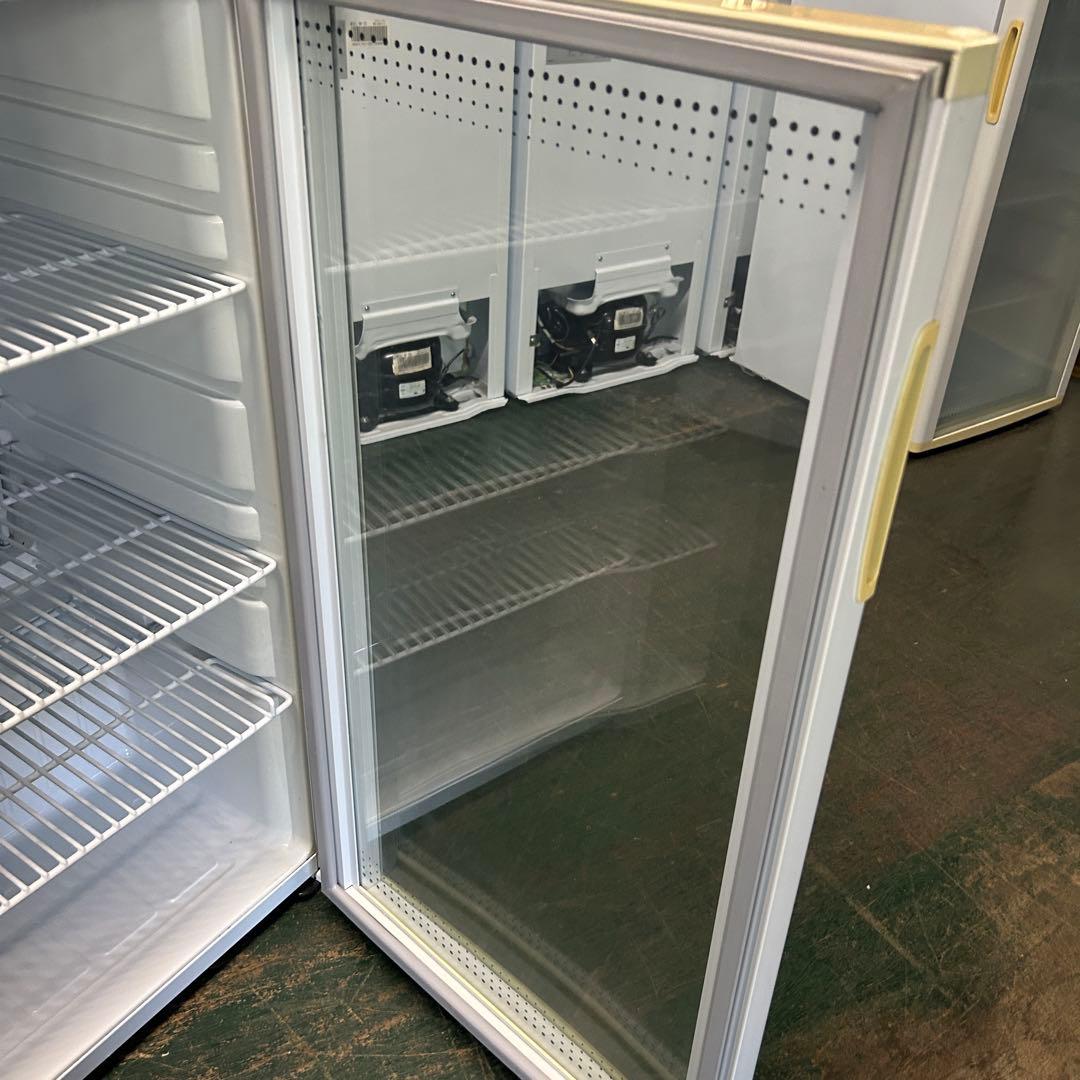 114 業務用 冷蔵ショーケース オフィスコンビニ XW-105 左右開き 小型