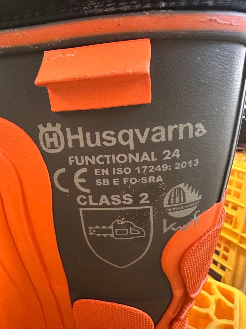 ハスクバーナチェーンソー保護ブーツ サイズus7.5 日本サイズ25.5cm