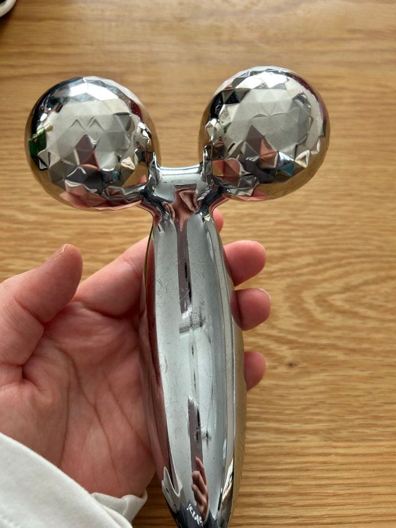 美顔ローラー ダイヤモンドカット リファ - メルカリ