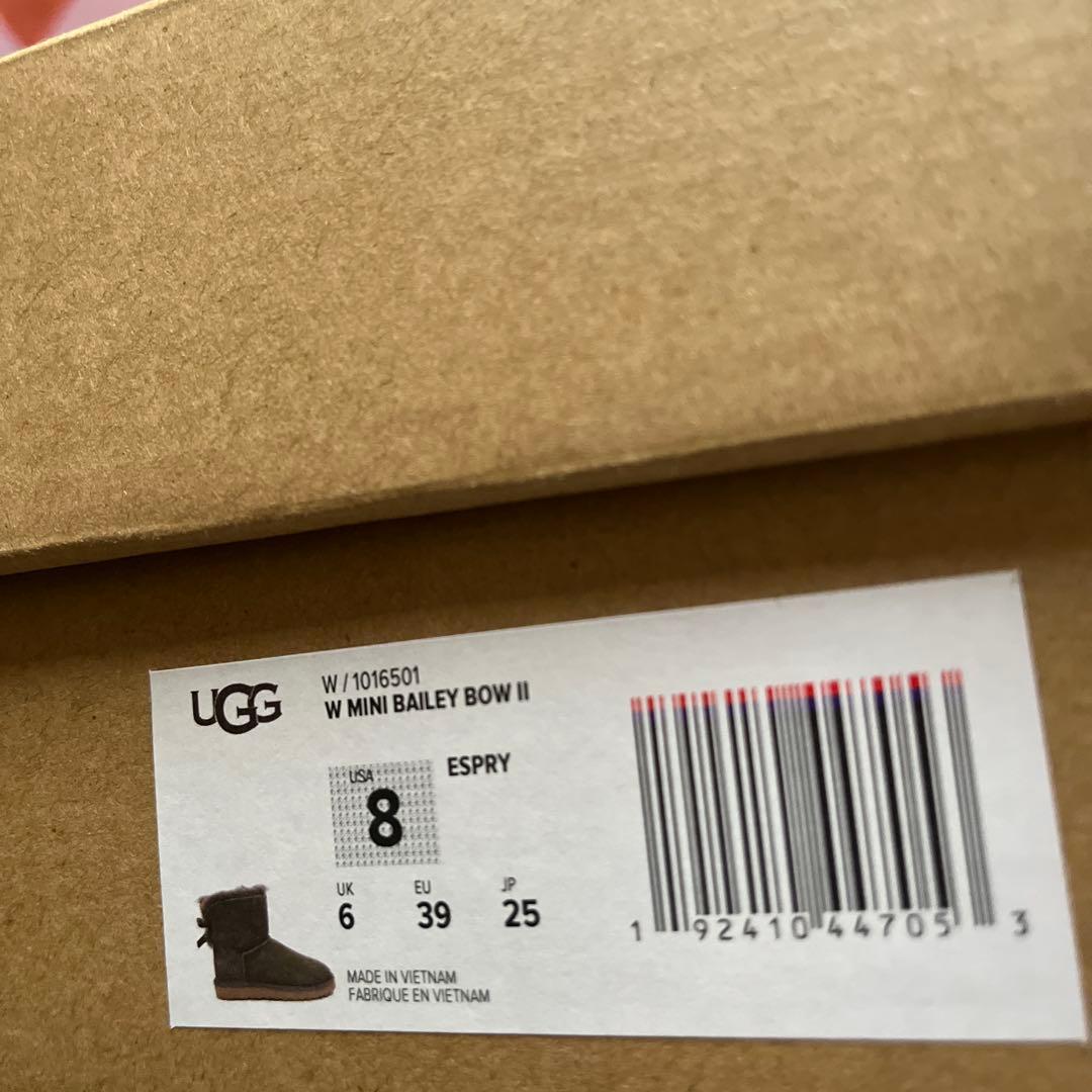 ヒマワリ様 UGG ムートンブーツ カーキ 25センチ リボン アグ - メルカリ