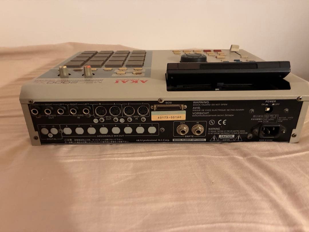 AKAI MPC2000XL MIDIプロダクションセンター ジャンク - メルカリ