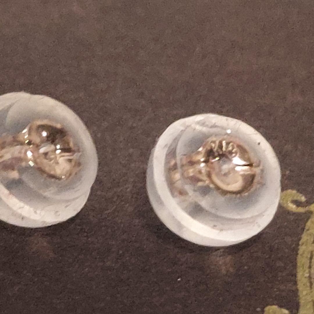 アヴァランチ K18 天然ダイヤ0.1ct 両耳ピアス 新品、未使用品！10K