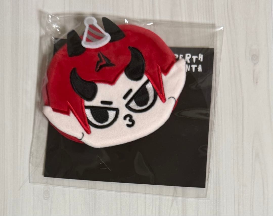 GMMTV公式グッズ Domiia PerthSanta ポーチ - メルカリ