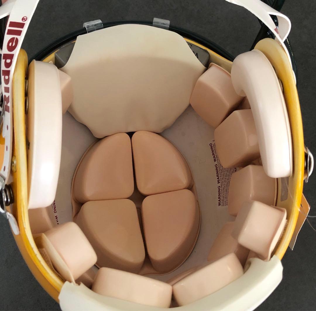 アーロンロジャース Green Bay Packers サイン入りヘルメット - メルカリ