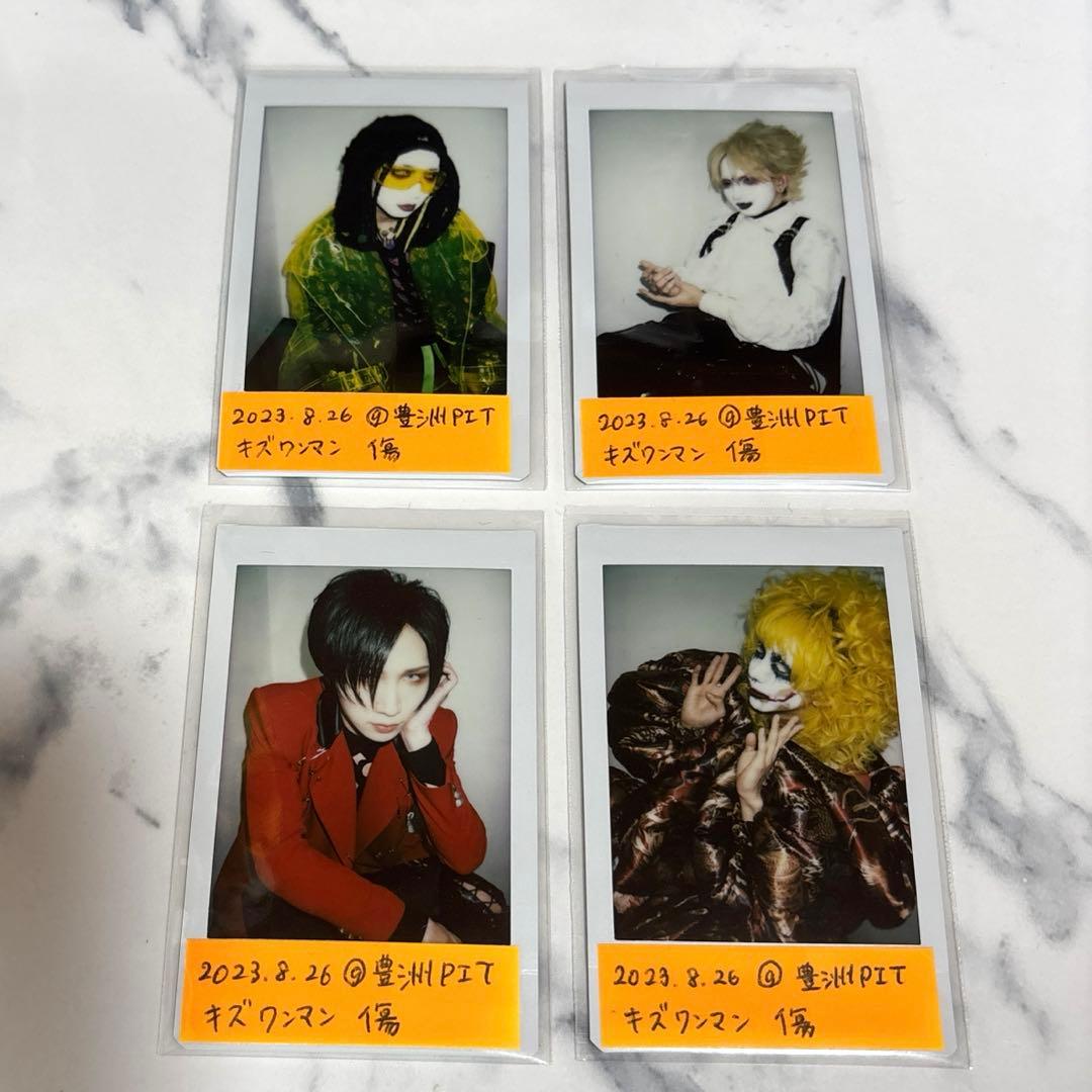 キズ 当日チェキ - メルカリ