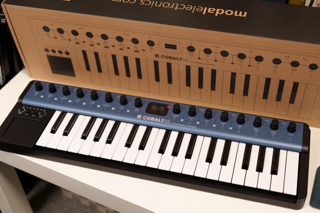 鍵盤楽器 MODAL ELECTRONICS COBALT5S Modal - COBALT5S - Sintetizzatore polifonico a 5 voci : Amazon.it
