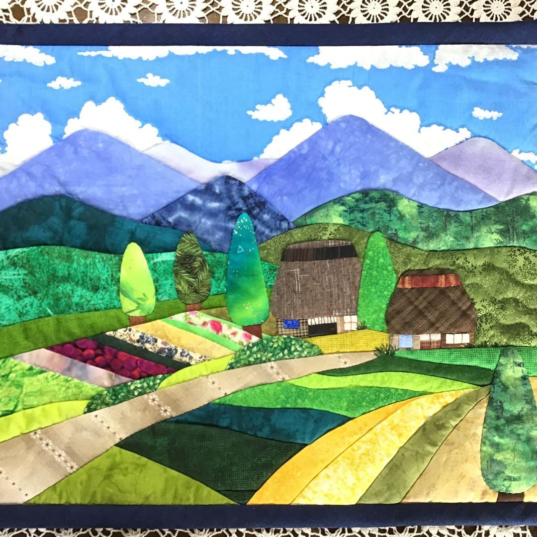 パッチワークキルト♪新緑♪古民家♪春の田園風景タペストリー♪53×44