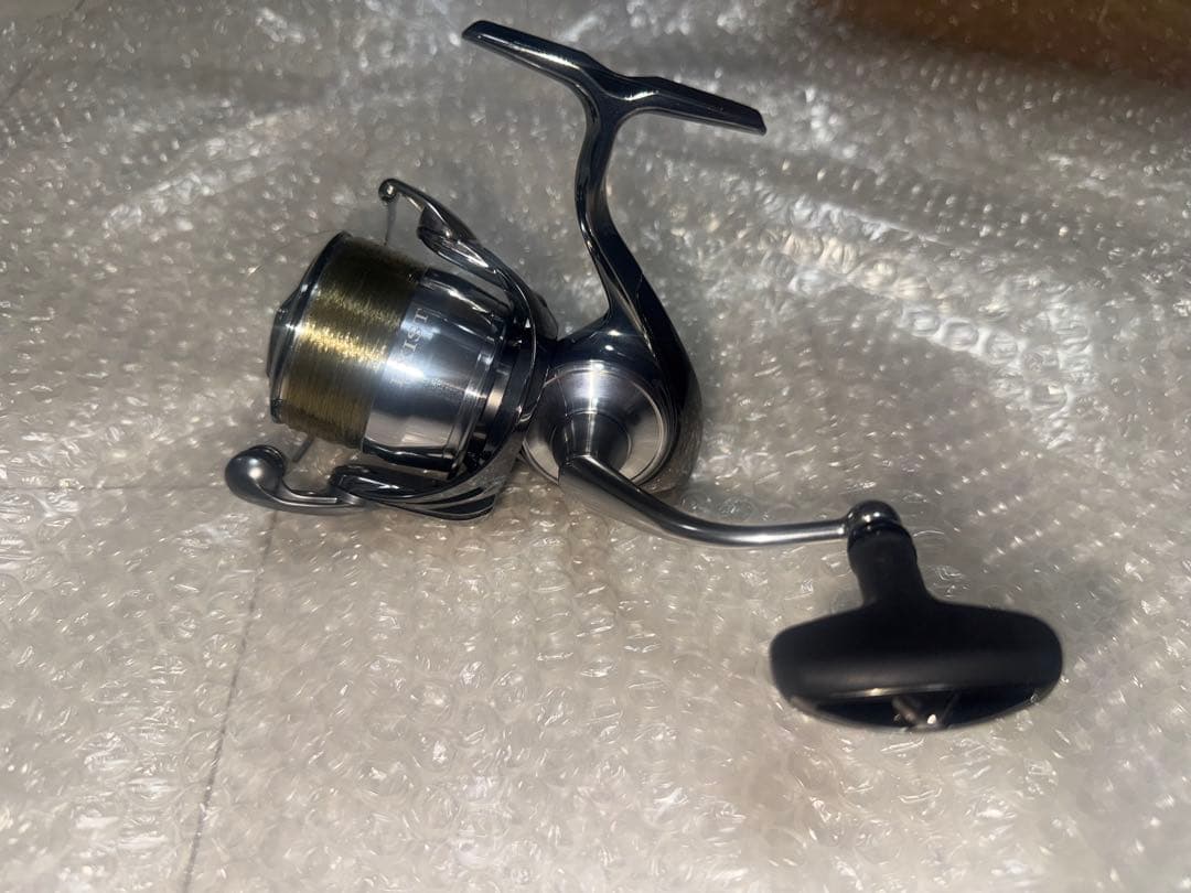 ダイワ イグジストLT3000-H セミハードケース付き 美品格安】ダイワ 22