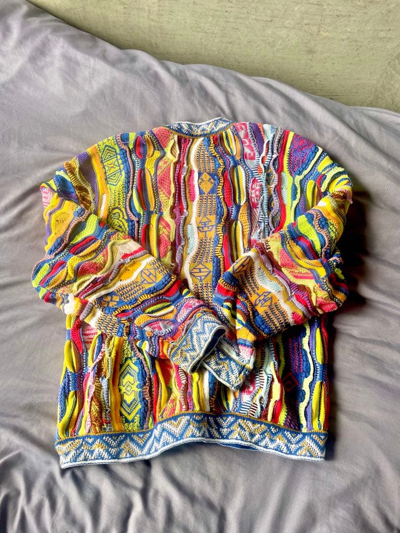 人気色】COOGI カラフル ニットセーター