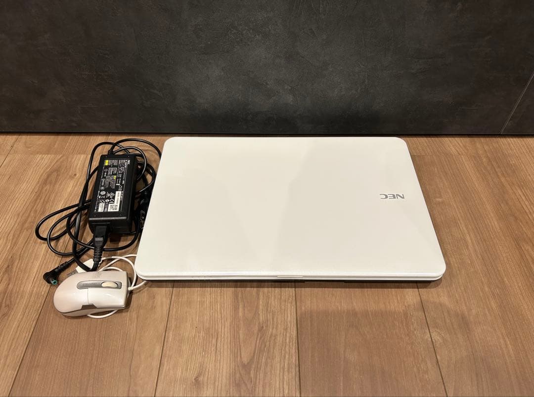 NEC LaVie ノートパソコン PC-LS150ES1KW ホワイト NEC LaVie S LS150/ES6W PC-LS150ES6W [スノーホワイト] 価格比較