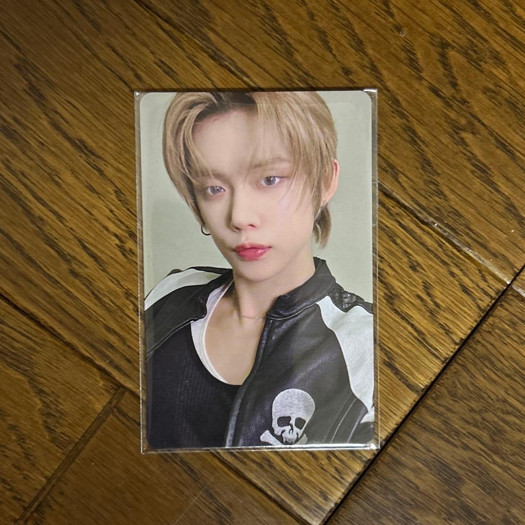 TXTヨンジュン 京セラ限定ラキドロ - メルカリ