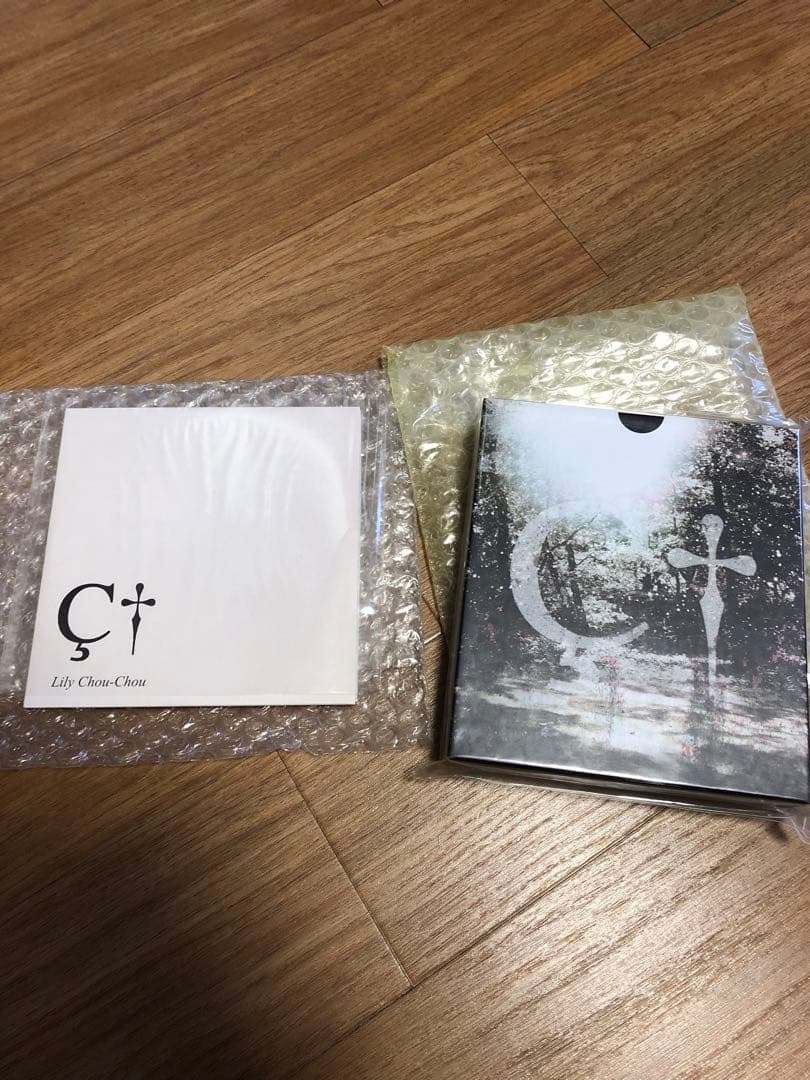 希少 リリイ・シュシュ「エーテル」 USB & 非売品プロモーションCD Lily Chou-Chou、2010年の単独ライブ映像を一日限定公開 | Daily News