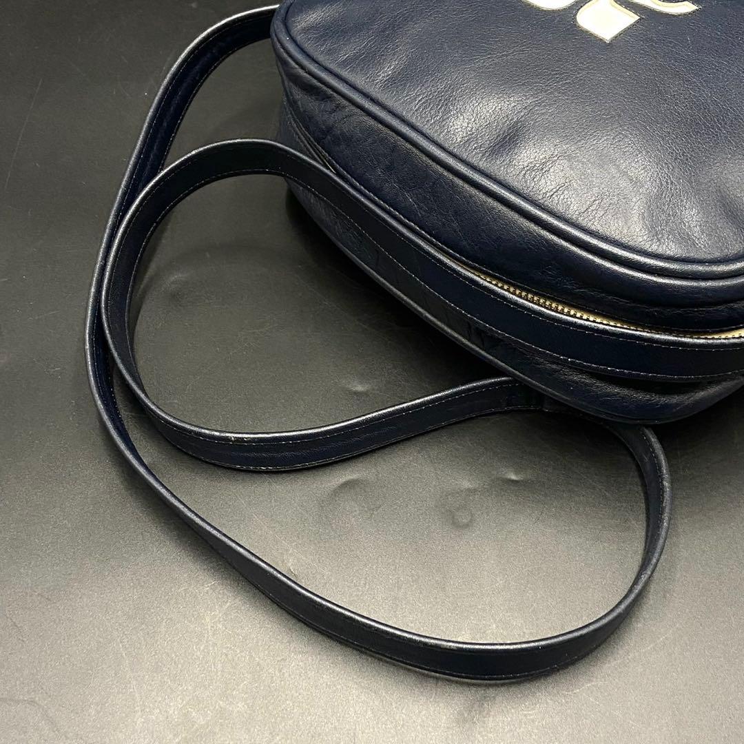 美品】クレージュ ショルダーバッグ デカロゴ カットワーク ブラック