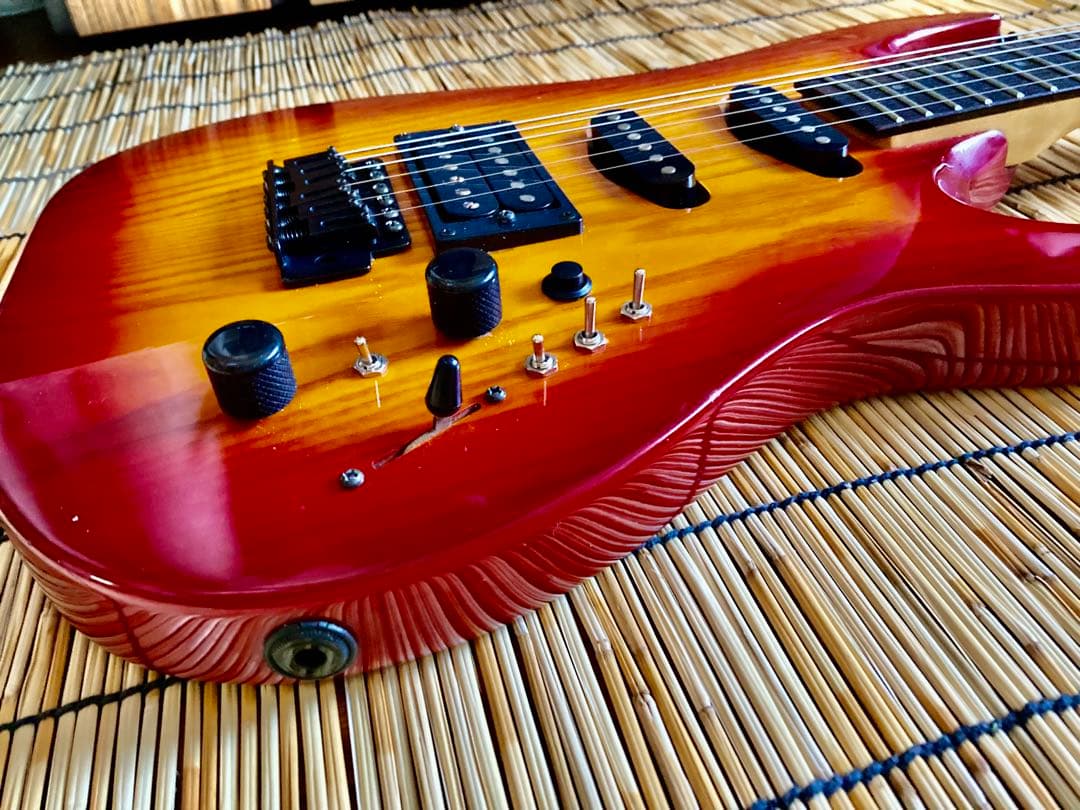 ☆値下済☆杢目が綺麗な美品　Aria ProⅡ をモディファイして新機能満載