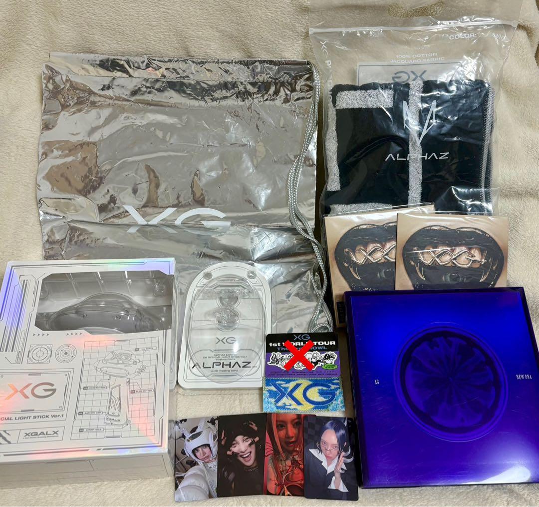 XG ALPHAZ トレカ12枚/ペンライト、アルバムセット - メルカリ