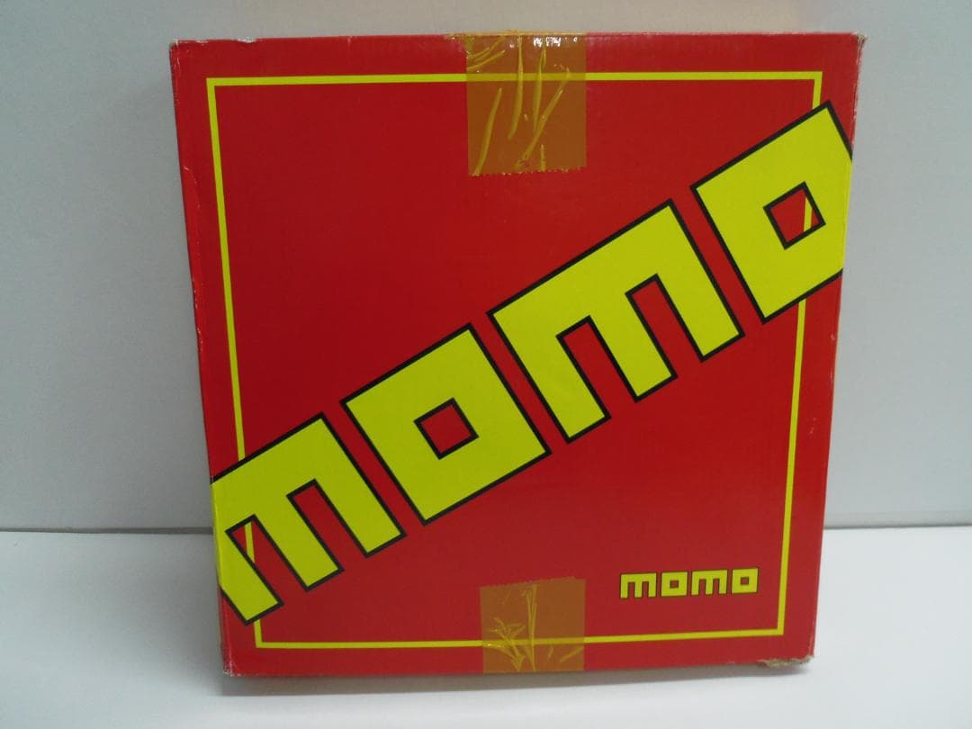 未使用】momo プロトタイプ ステアリング ZHC-SWM002BK - メルカリ