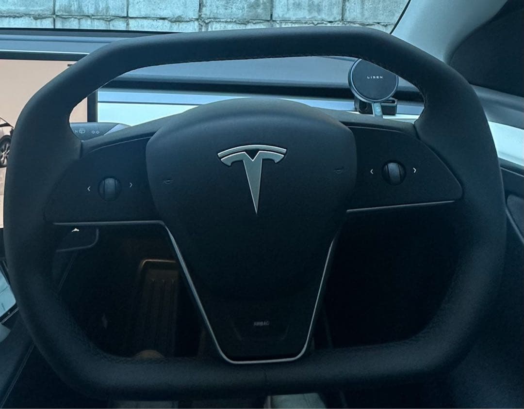 【値下】Tesla ステアリングホイール 本体 CYBER STEERING WHEEL for Tesla Model 3 Highland