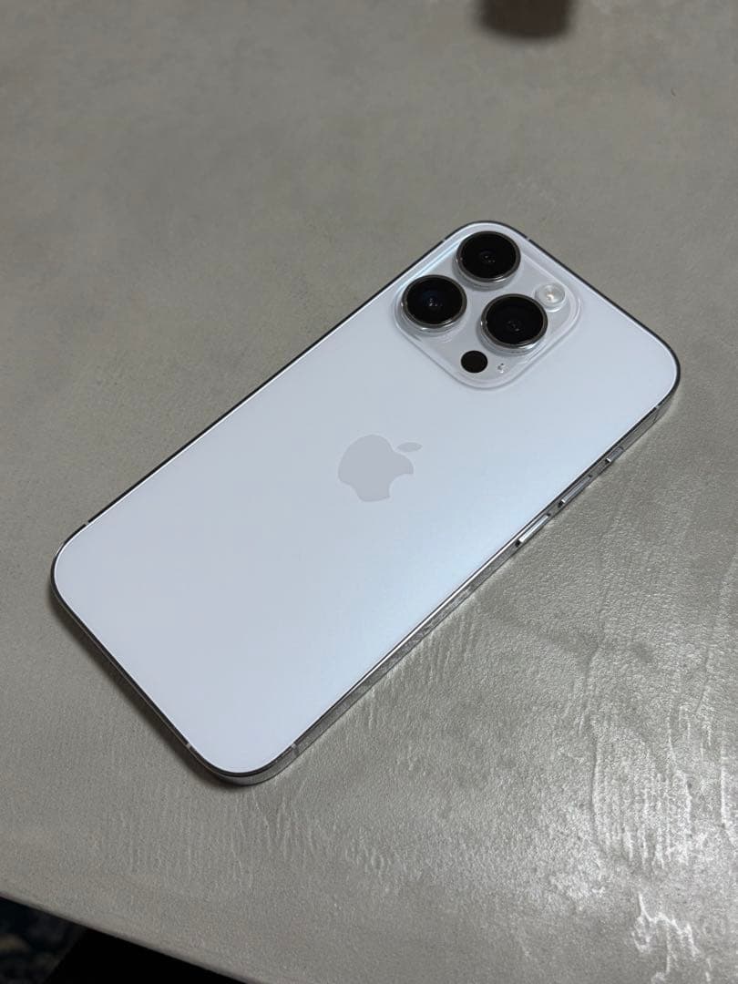 iPhone 14pro 256GB バッテリー・カメラ難あり - メルカリ