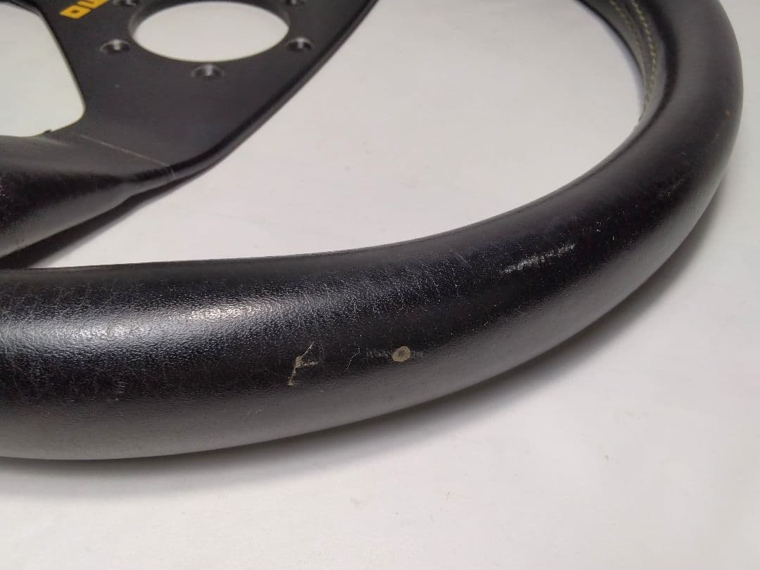 MOMO ステアリング 34cm ヴェローチェレーシング 当時物 - メルカリ