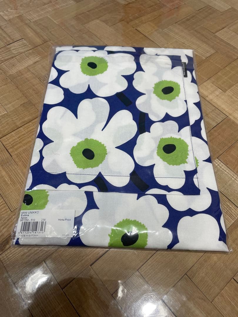 マリメッコ ミニウニッコ フィンランド航空 限定 エプロン