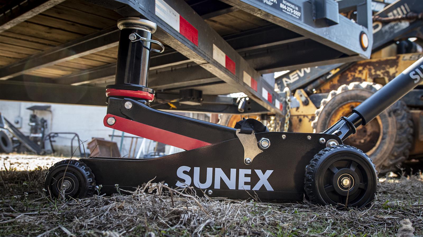 Sunex 6602RJ Sunex Tools 2 Ton Off-Road Jacks | Summit Racing