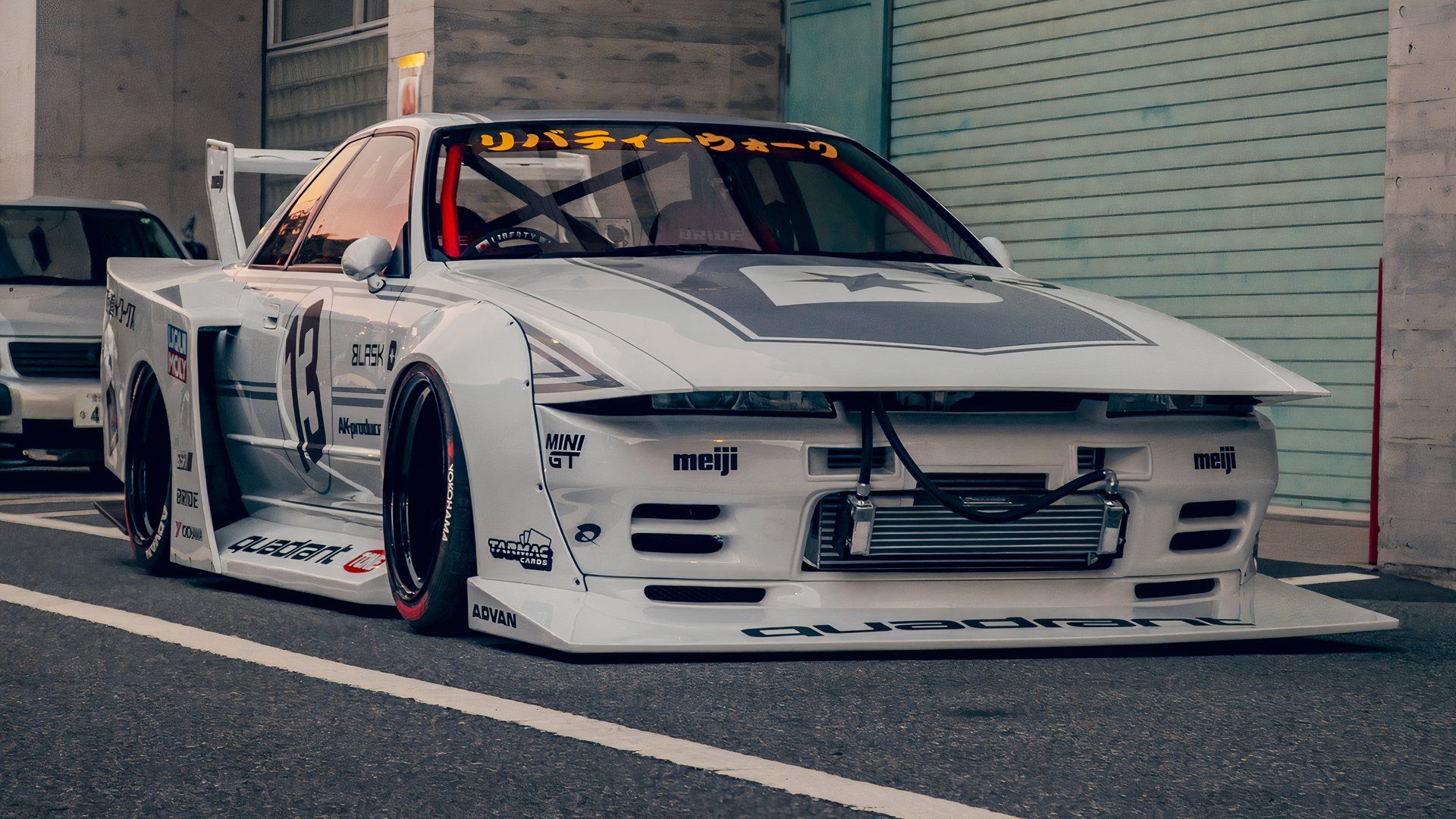 Nissan Skyline GT-R R32 Recives Extreme Body Kit From Japanese Tuner