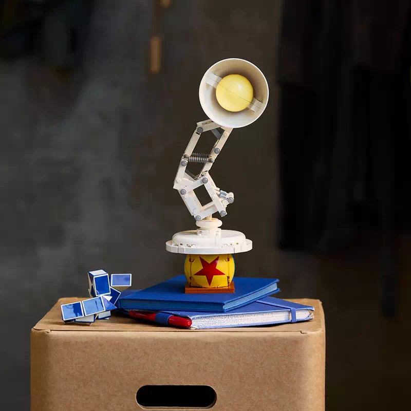 ディズニー ピクサー ルクソーJr.(21357) | レゴ(R)アイデア│スタッズ