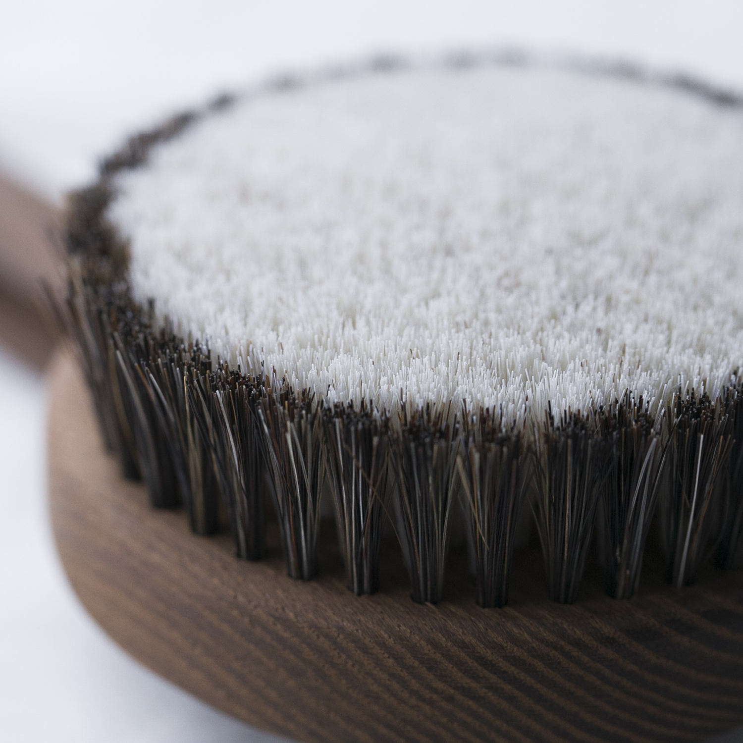 shoji works/ボディブラシ エステロング -天然馬毛で身体のお手入れ