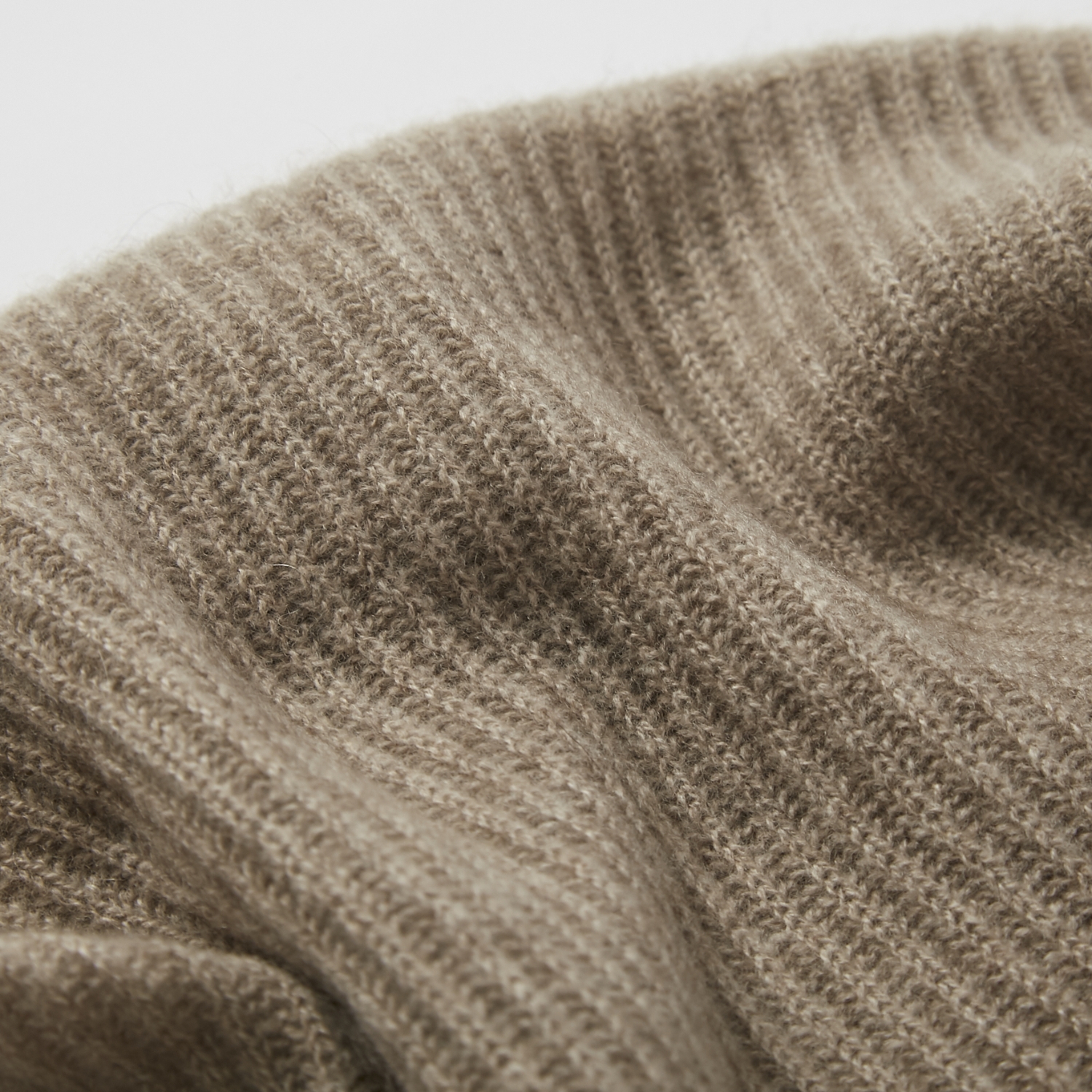 Heart of Mongolia/かたちを作りやすいカシミヤ100％スヌード -【当店