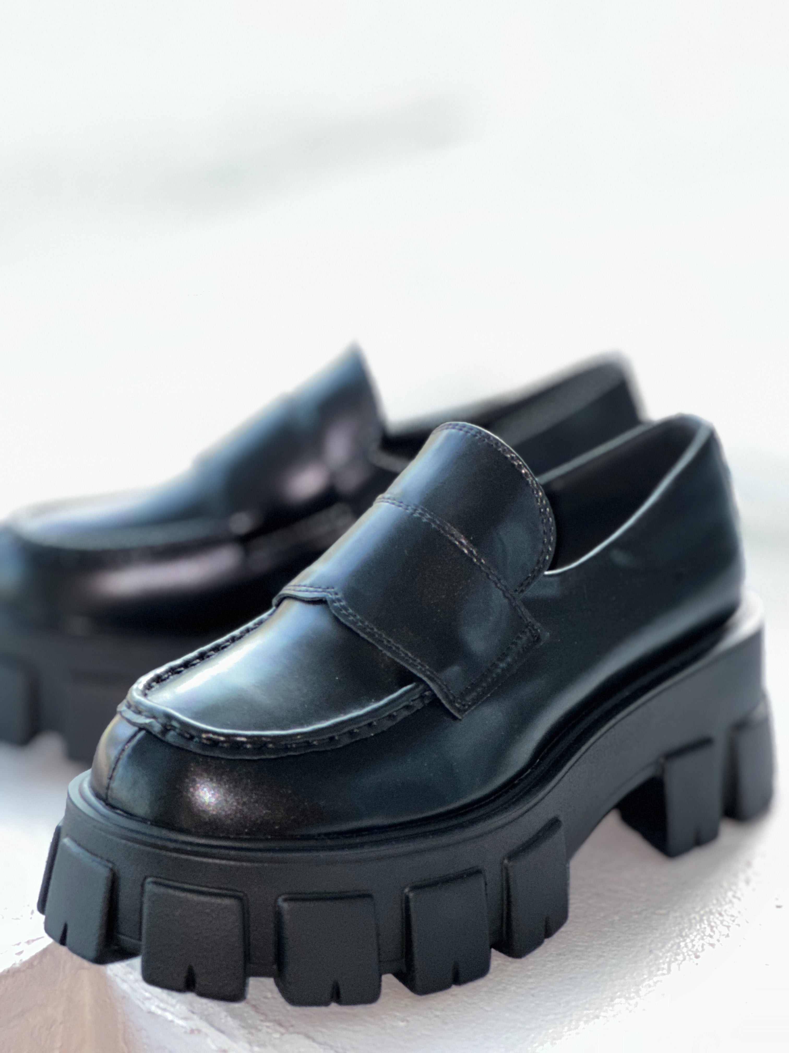 厚底ローファー(ブラック) – stylist-kurakuen