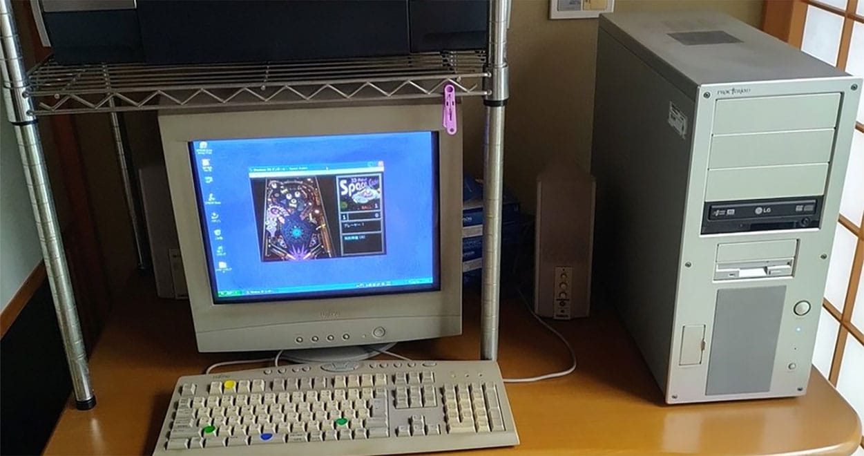 まだ動いてる。20年前に組んだ自作PCが“祖母のゲーム機”として現役だっ