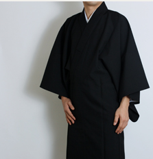 弓道における段位「着物編」〜四段、五段以上の昇段に向けて〜｜弓具