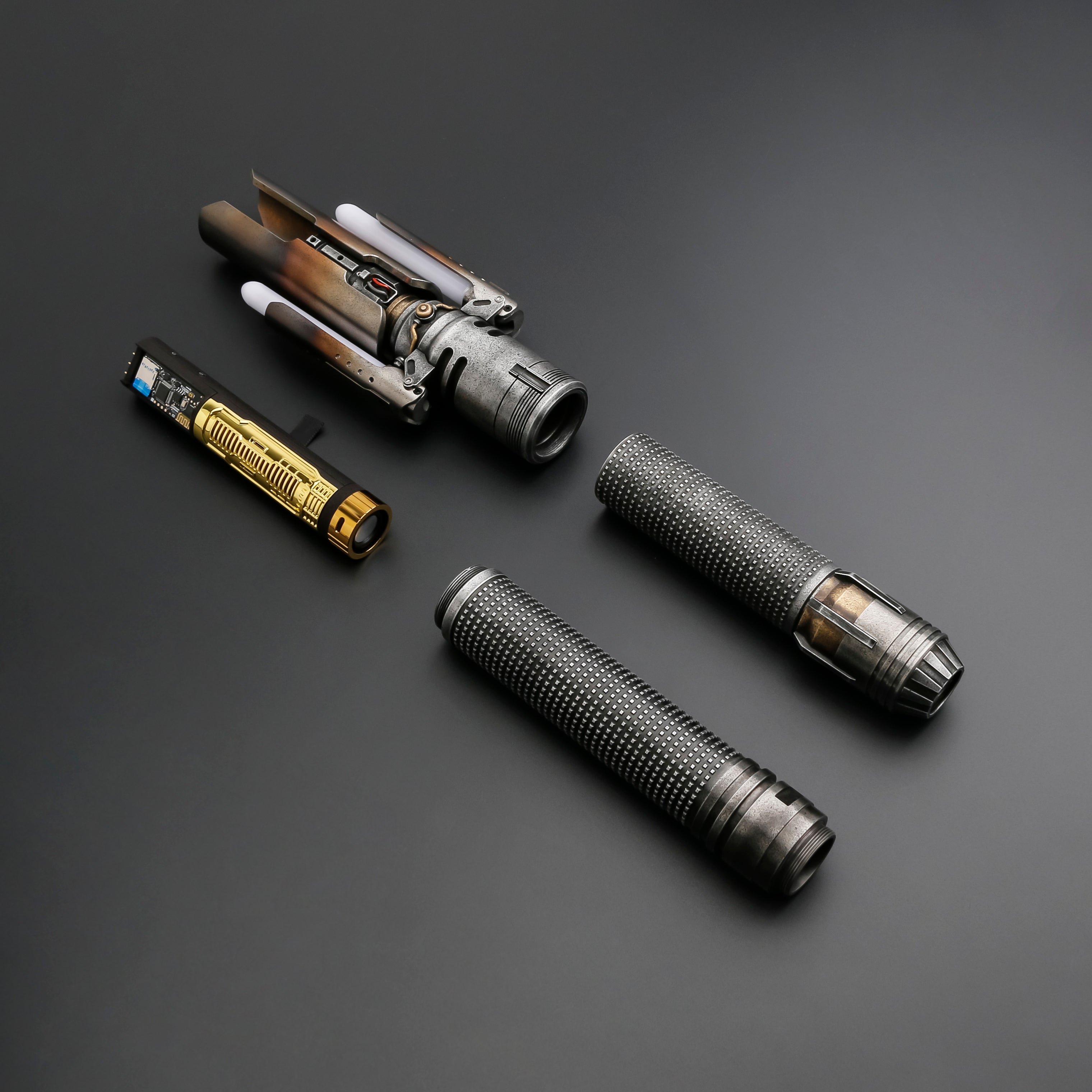 カル・ケスティス ジェダイ・サバイバー クロスガード ライトセーバー