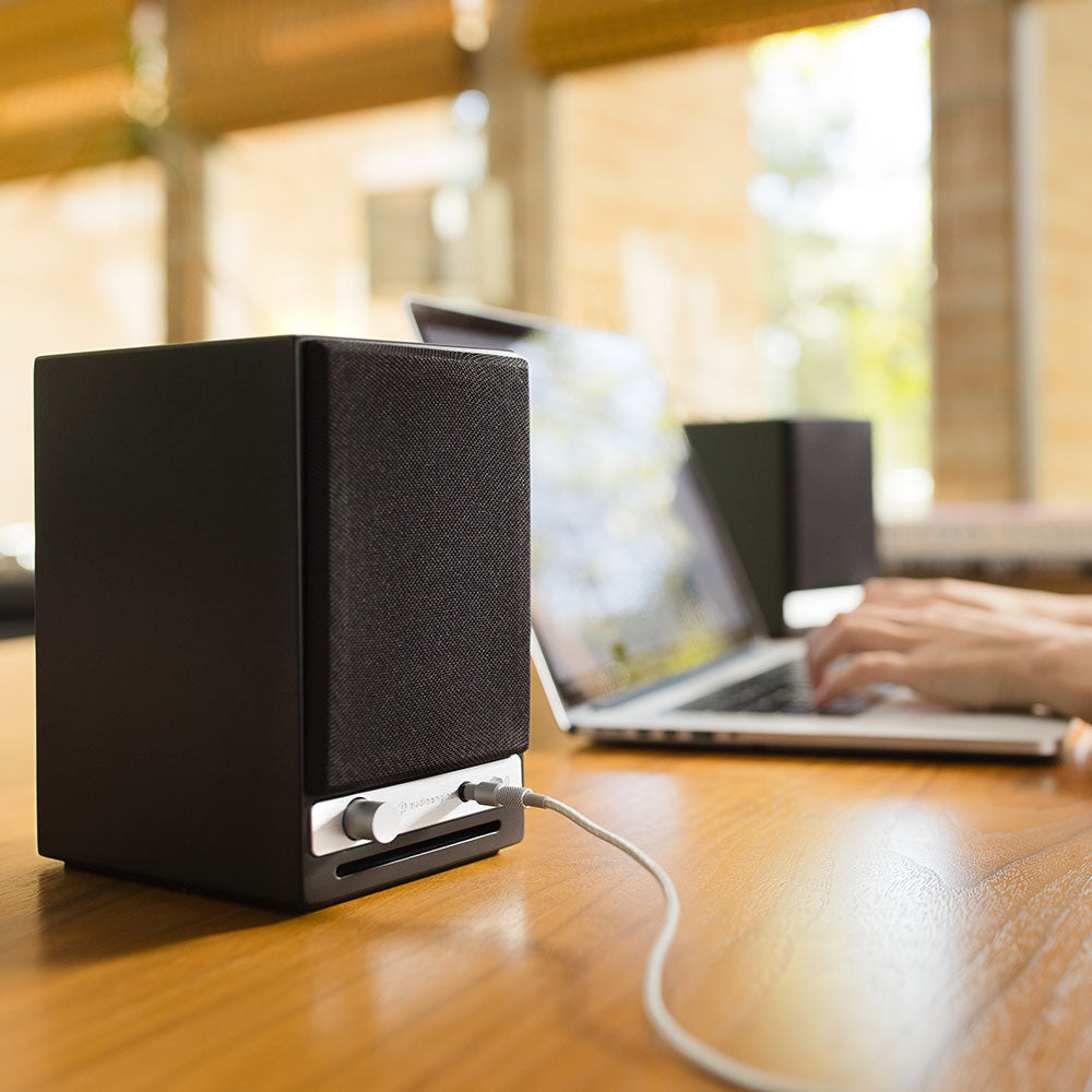 Audioengine・HD3 ワイヤレス・パワードスピーカー– SUPER KOPEK