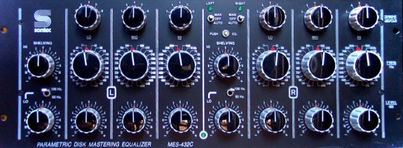 伝説のマスタリングEQ Sontec MES-432CをモデリングしたIK Multimedia