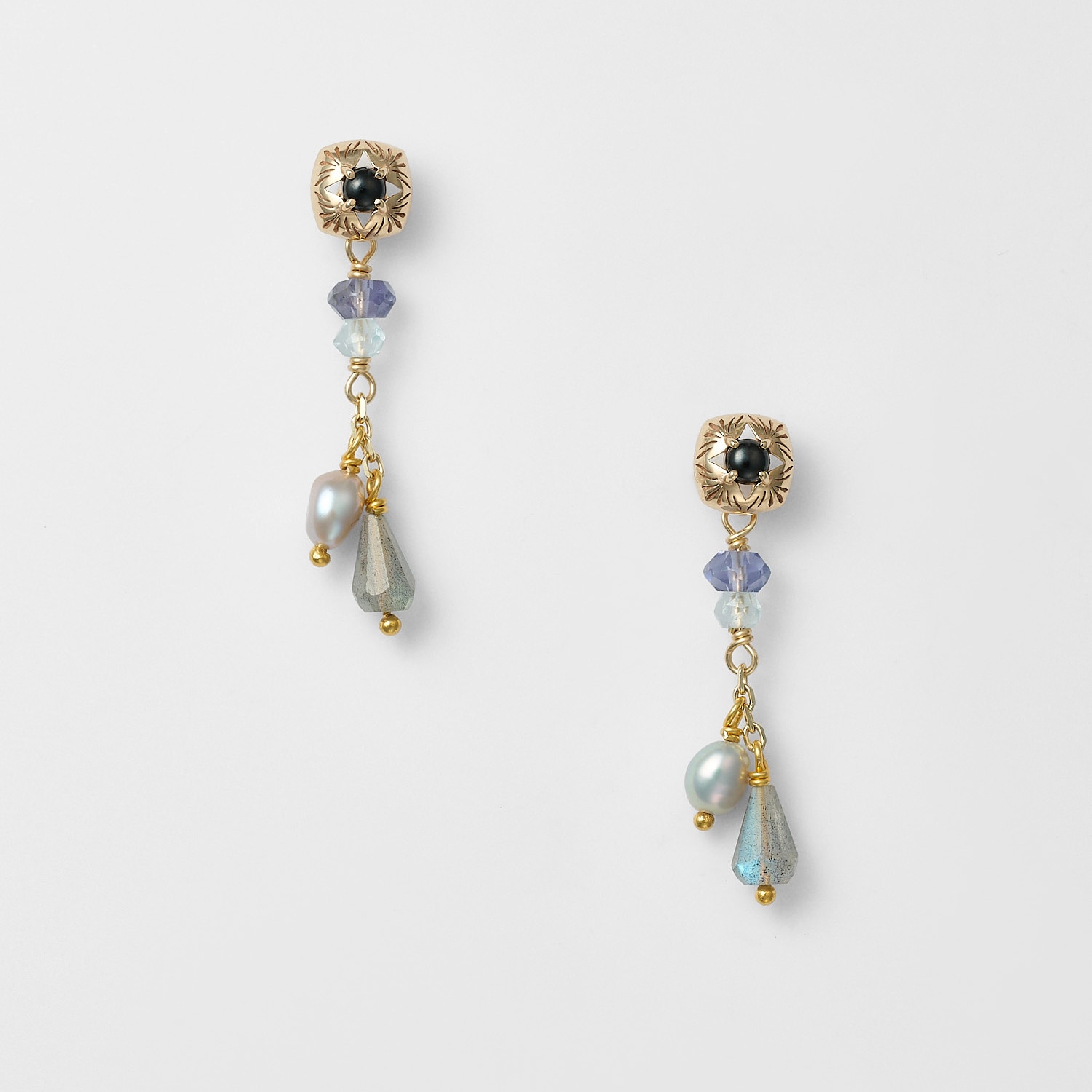 K10スピネルピアス｜ピアス｜アガット 公式オンラインストア