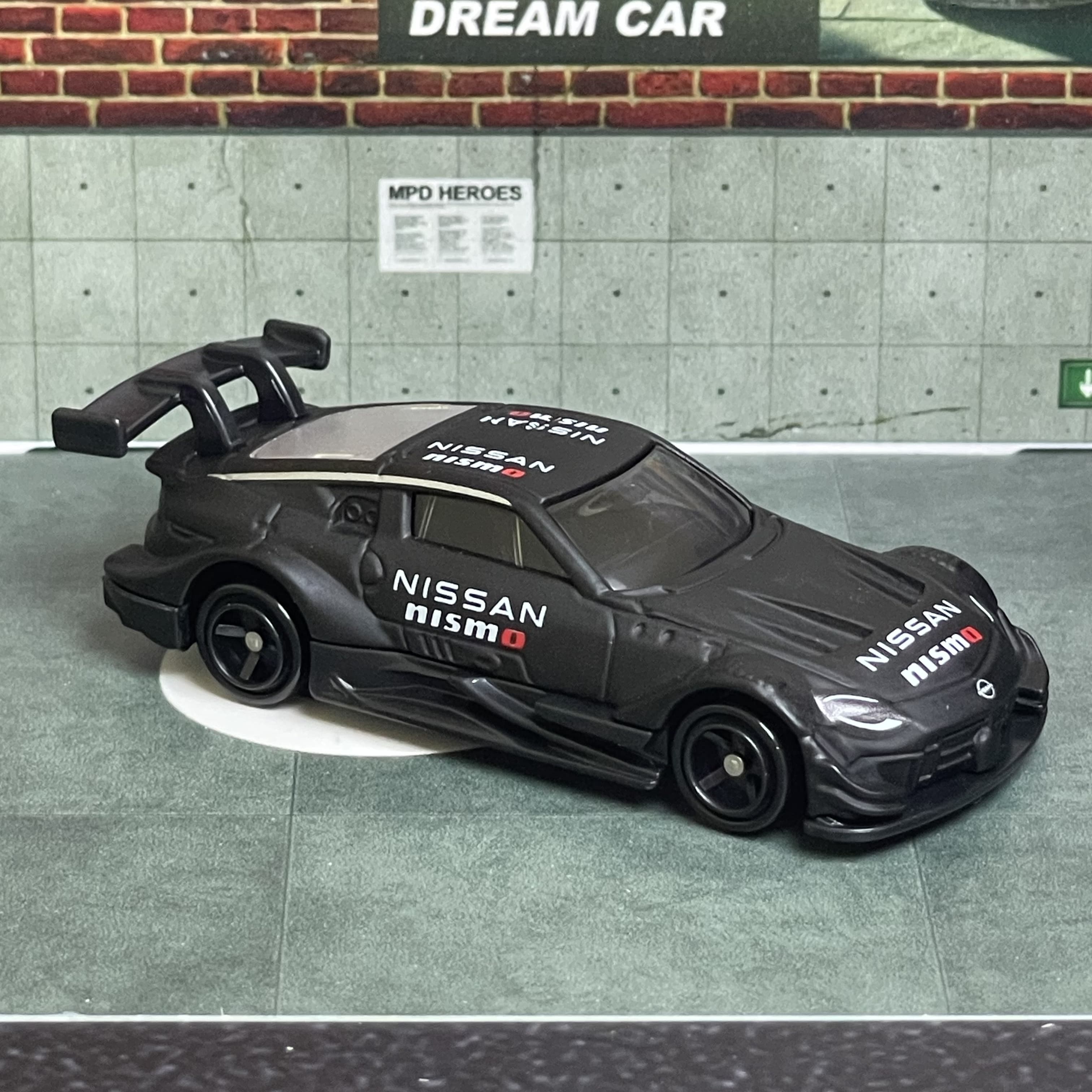 Takara Tomy Tomica No.13 Nissan Fairlady Z NISMO GT500 Cars Hot