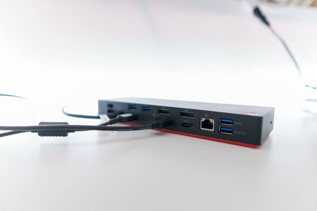 Thunderbolt3ハブ最強かもしれない。Lenovo「ThinkPad Thunderbolt 3