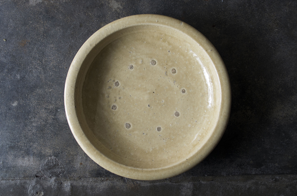 黄瀬戸 石皿 | gallery & design URUNO（旧：暮らしと生活道具 あふみ舎）