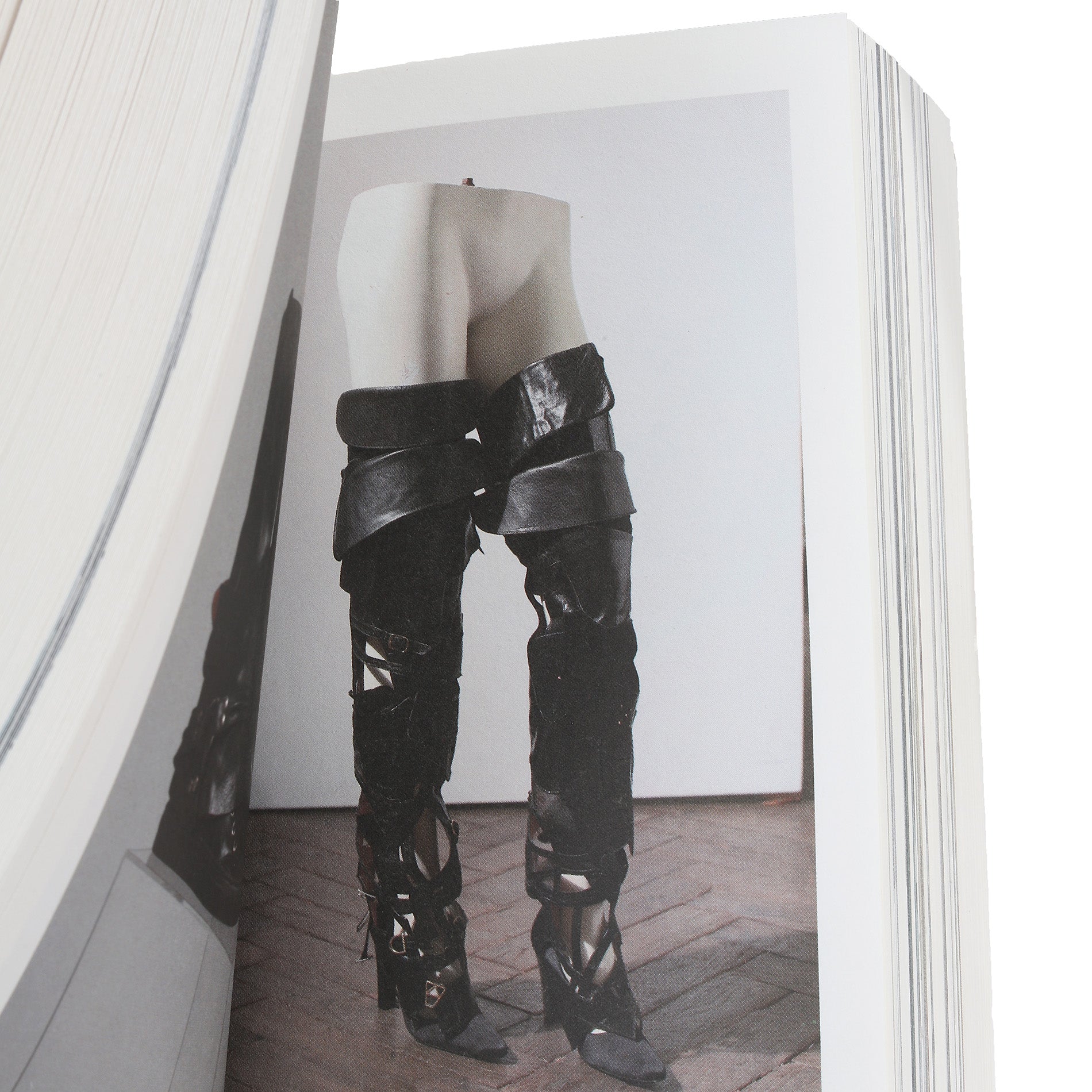 Maison Martin Margiela CREAM 2008 Book - Ākaibu Store