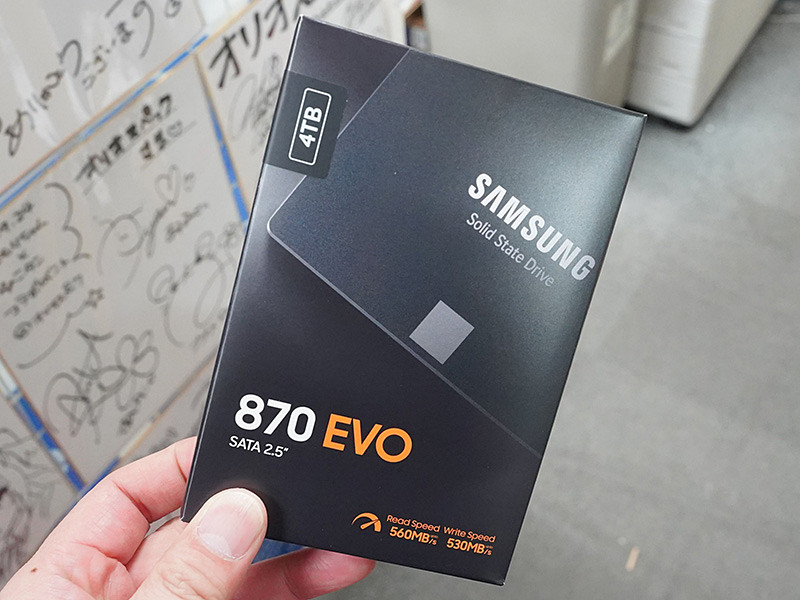 Samsung SSD「870 EVO」の4TBモデルが発売、キャッシュはLPDDR4 4GB